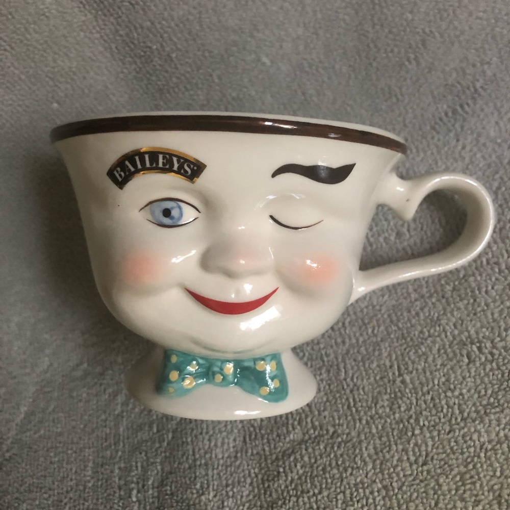 Baileys Irish Cream winking Yum cup. Vintage 1996